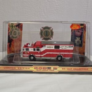 Code 3 Limited Edition Item #12711 Saddle Brook NJ Fire Rescue Truck